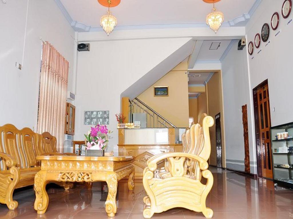 Royal Tulip Hotel Mandalay Esterno foto