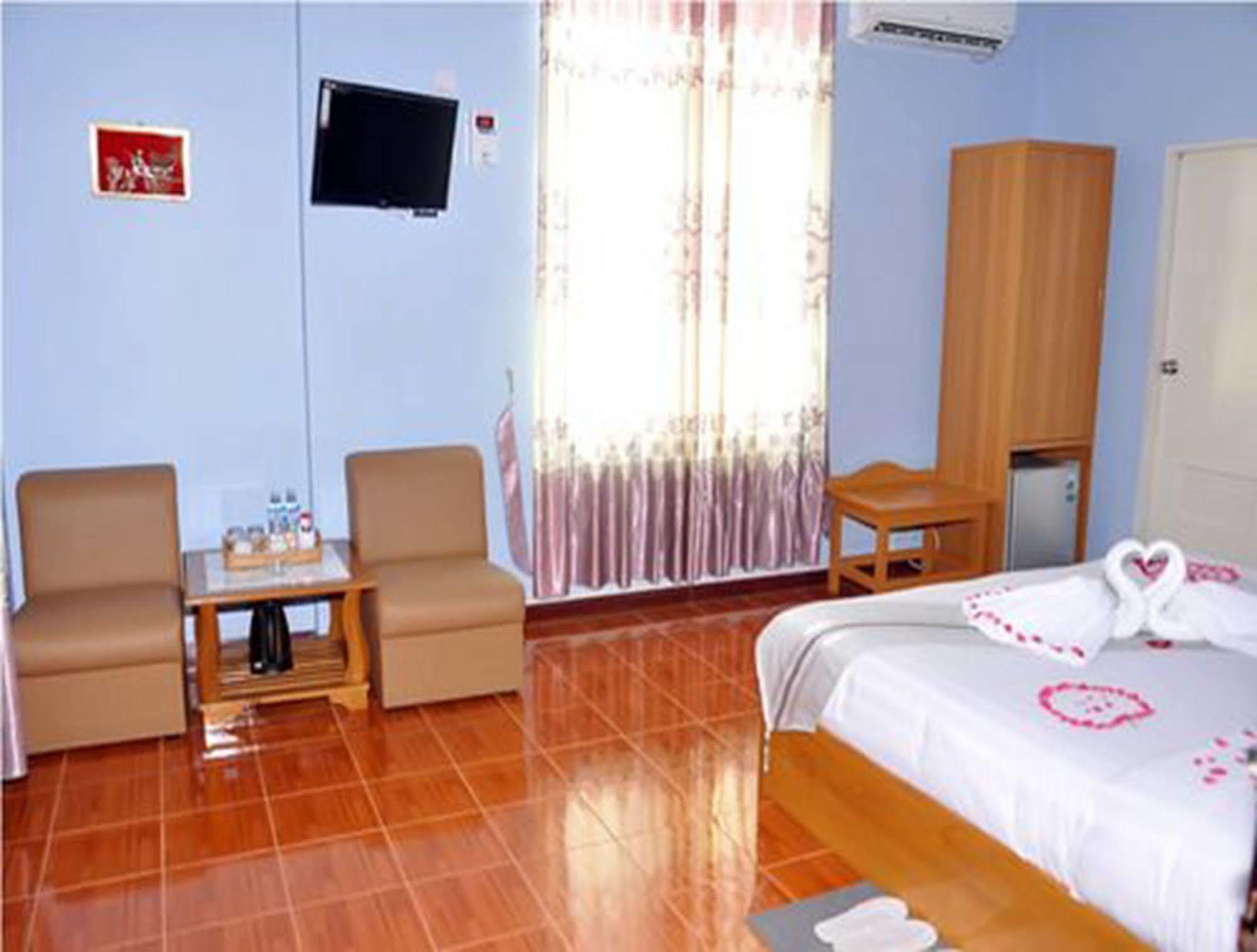 Royal Tulip Hotel Mandalay Esterno foto