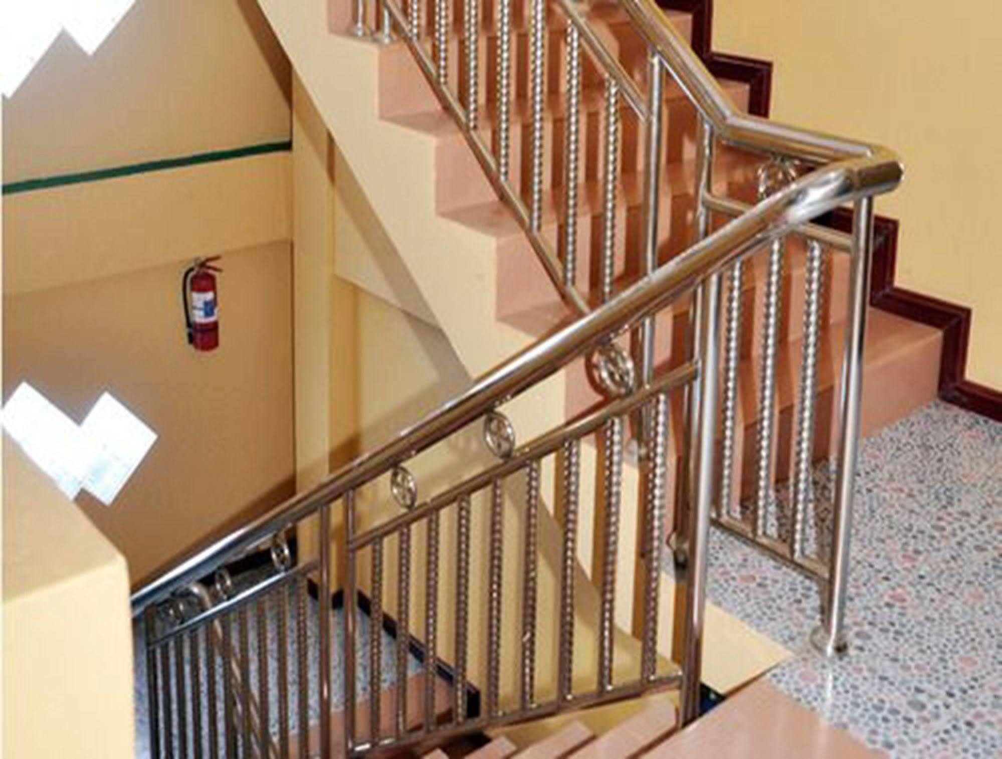 Royal Tulip Hotel Mandalay Esterno foto