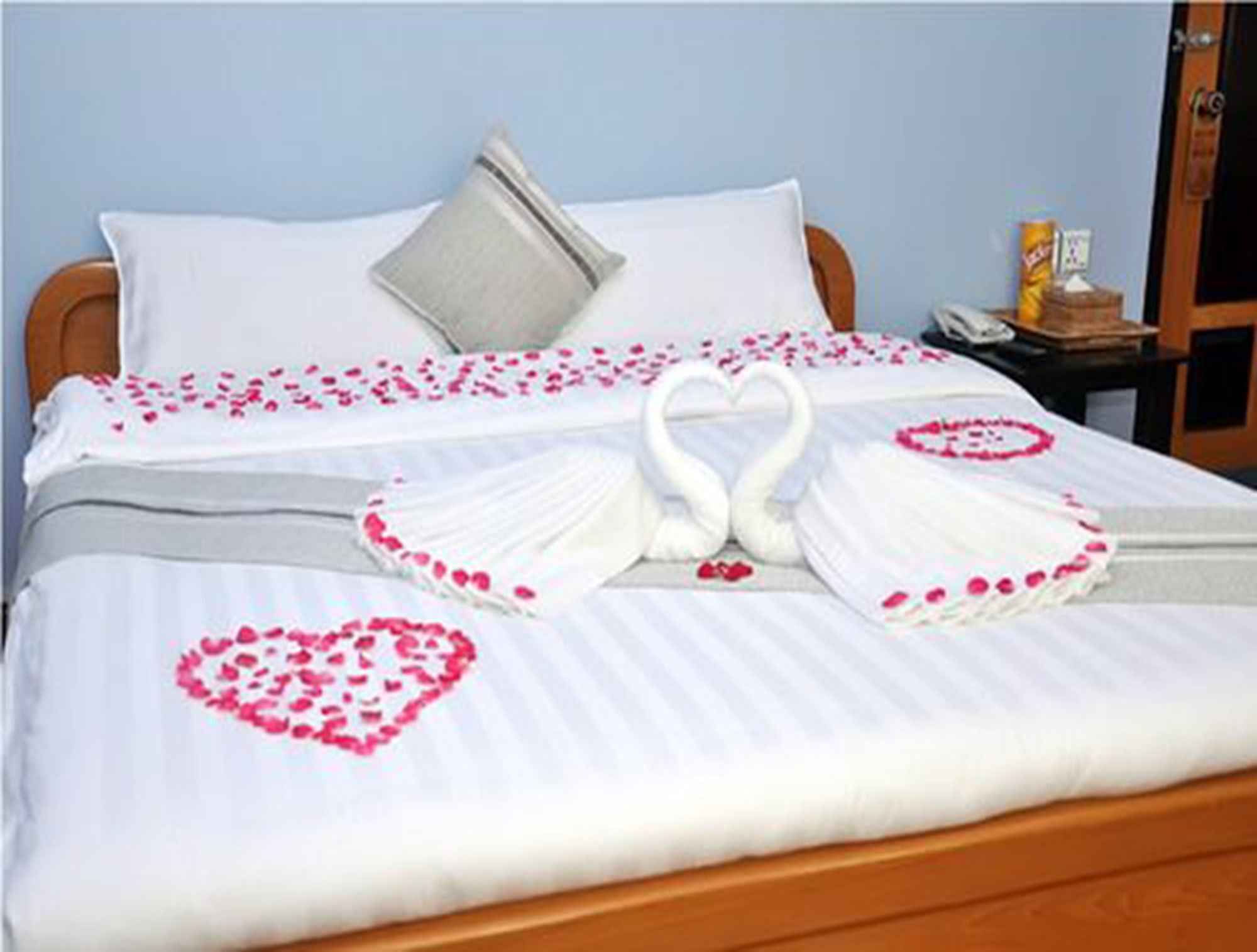 Royal Tulip Hotel Mandalay Esterno foto